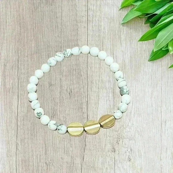 WHITE MARBLE STONE BRACELET - Picture 1 of 4